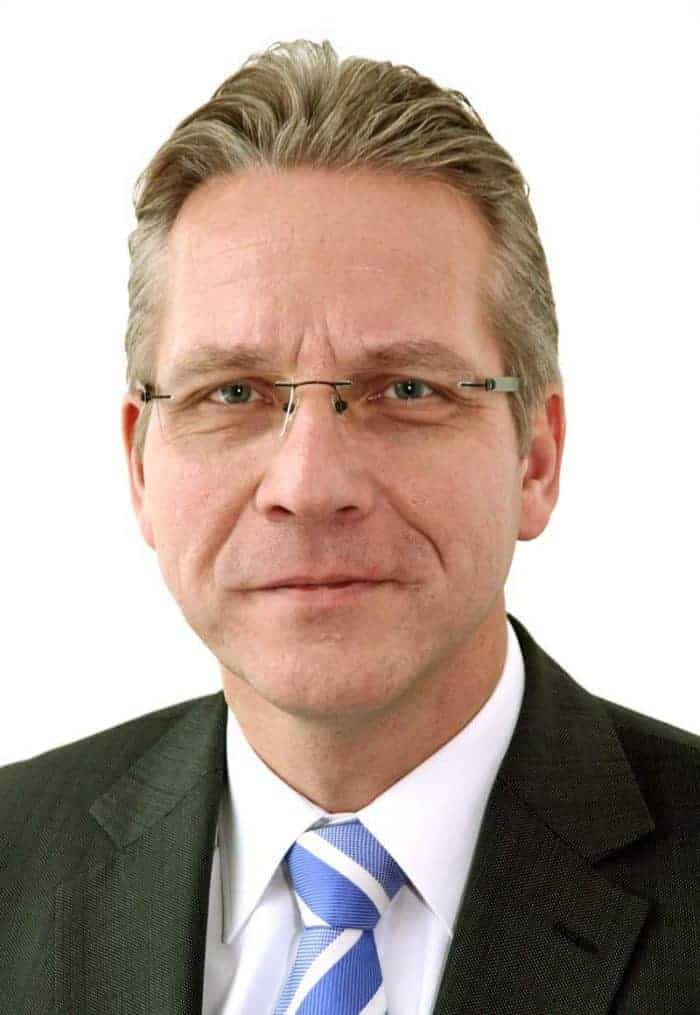 Klaus-Dieter DombkeAXA