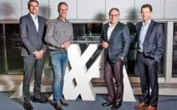 AXA-Jury-mit-dem-Gewinner-Peter-van-Marwyck-CEO-Brightmaven-2.v.l.1140