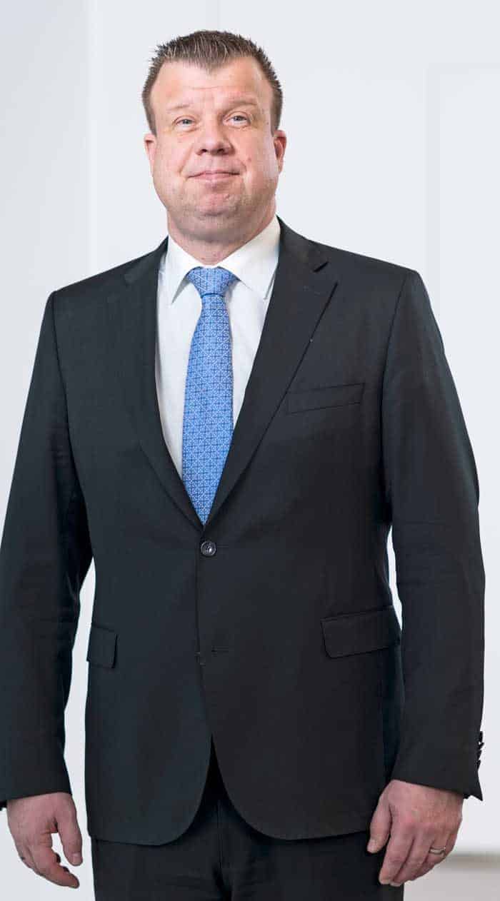 Dr. Lars Witteck, Vorstand und Chief Digital Officer