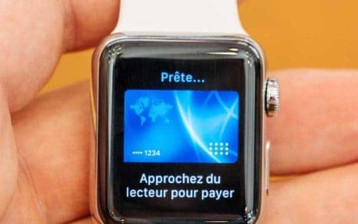 hadrian-bigstock-New-Apple-Watch-Pay-700