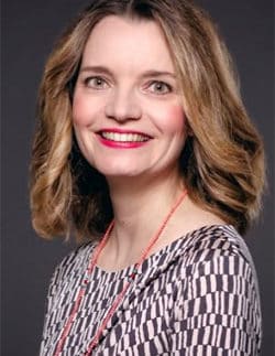 Nina-Bartholmes-Director-PwC-Deutschland-250