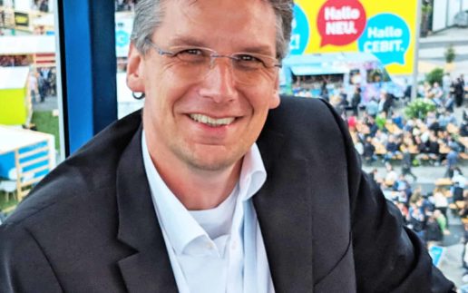 aj_2018-CEBIT-1500