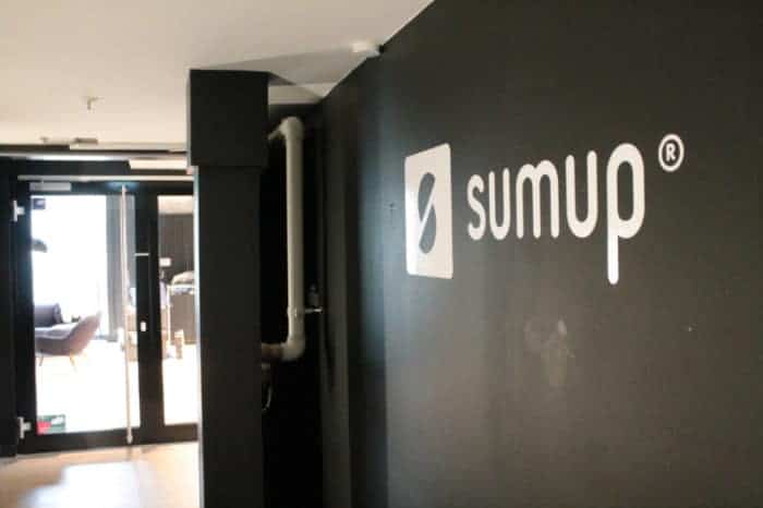 Türen zu: Eingang zum SumUp-Büro