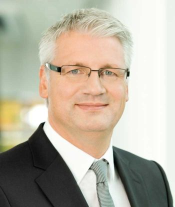 Banken müssen IT-Security ganzheitlich denken - meint Christian Nern, Partner Financial Services KPMG