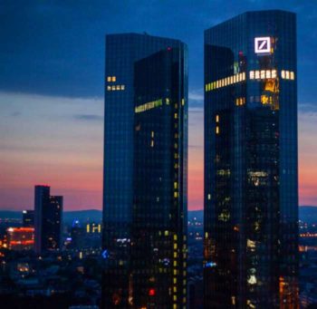Die Deutsche Bank will keine Programmierer verlieren und holt sie nach Berlin