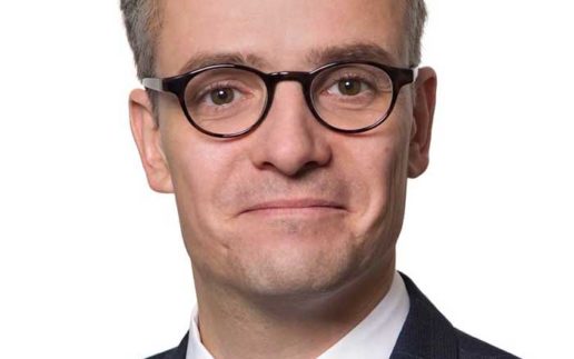 Dr-Christoph-Krueck-SKW-Schwarz-700