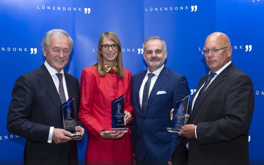 Lünendonk B2B-Service-Award 2022: adesso räumt in der ＂Leistungs＂-Kategorie ab
