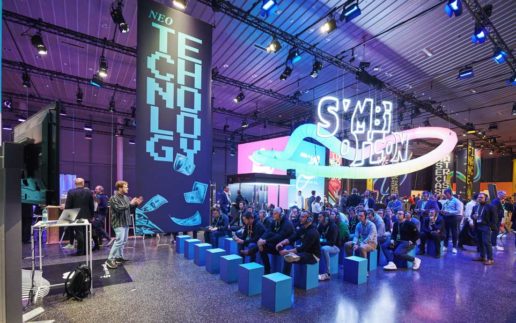 02-Symbioticon-Buehne