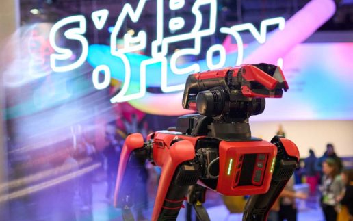 Boston-Dynamics-Symbioticon-Sparkasse-1140