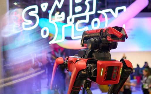 Boston-Dynamics-Symbioticon-Sparkasse-516