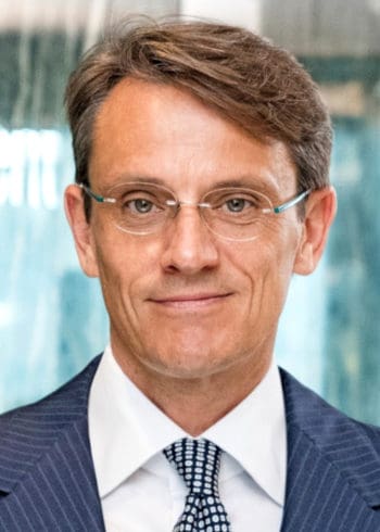 Der neue Vorstand und Leiter der Privatkundenbank Claudio de Sanctis <Q>Deutsche Bank