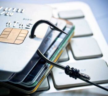 Durch Kreditkartenbetrug und Skimming erbeutet 320.000 Datensätze