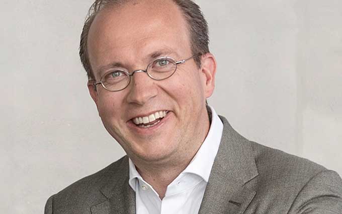 Jörg Hessenmüller (53) wird neuer COO der Standard Chartered Bank
