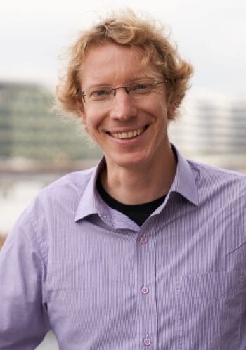 Dr. Wolfram Stacklies, CTO WealthAPI, erklärt wie Vektoren den IT-Abteilungen die Arbeit abnehmen <q>WealthAPI