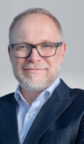 Arne Benox befasst sich mit den Anforderungen an RZ