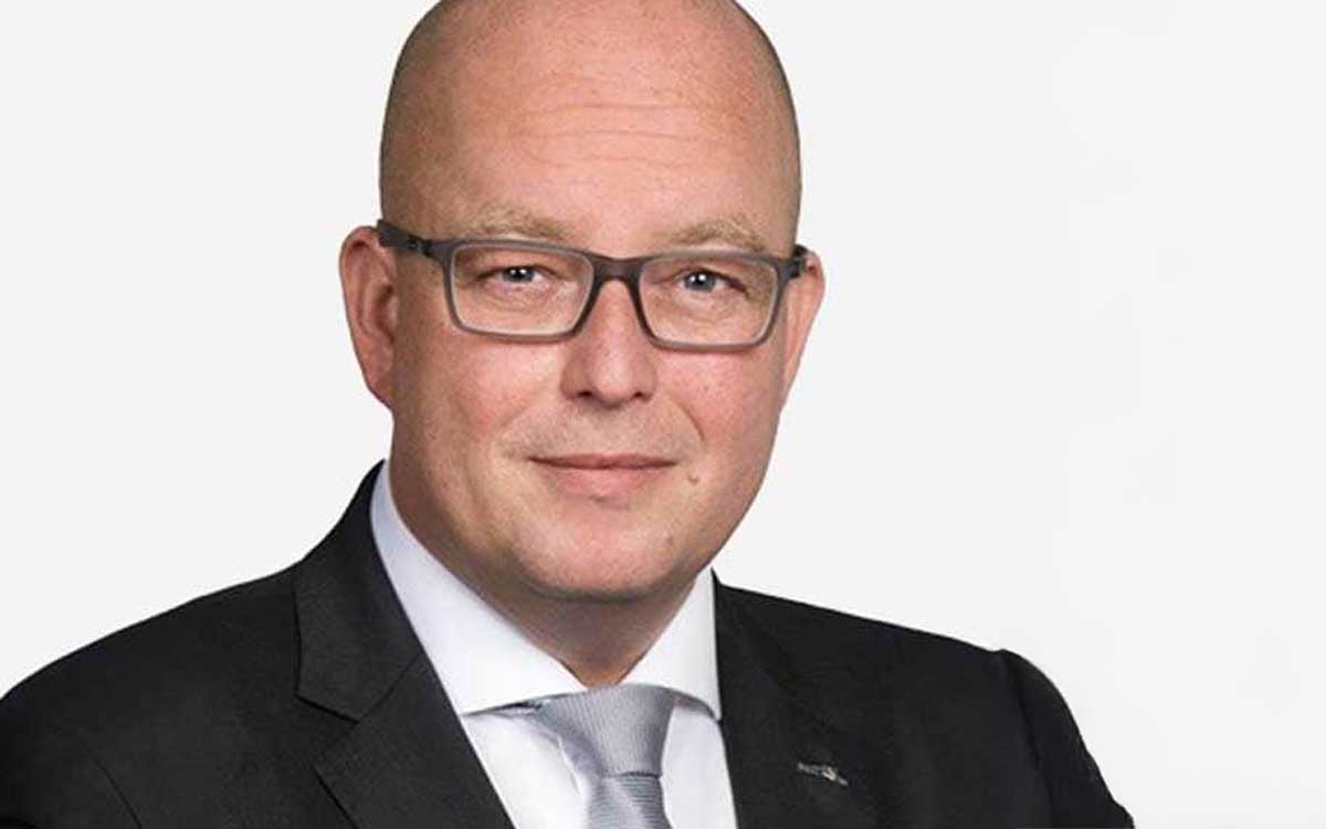 Karsten Pech, Director IT Strategy & Advisory bei Forvis Mazars, wird abgebildet. Er ist verantwortlich für strategische IT-Beratungsprojekte, insbesondere im Bereich Cloud-Infrastruktur und ERP-Auswahl.