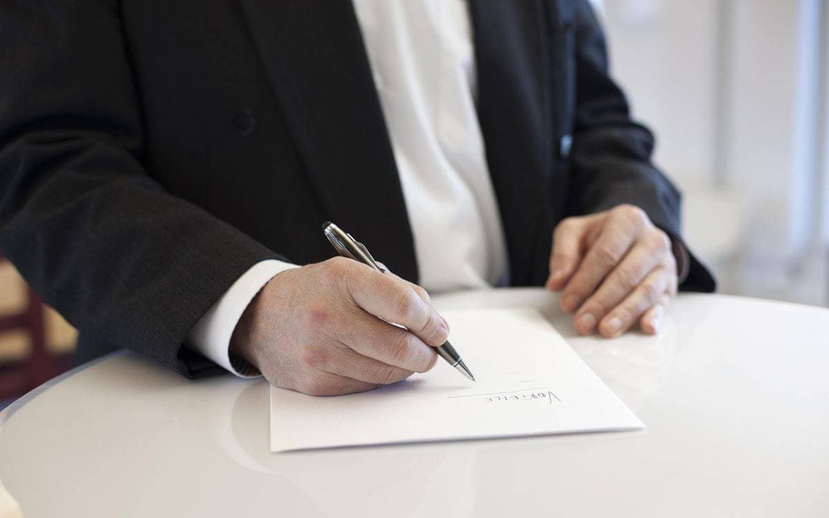 GwG-konforme eID-Identitätsprüfung und E-Signaturen für Finanzbranche