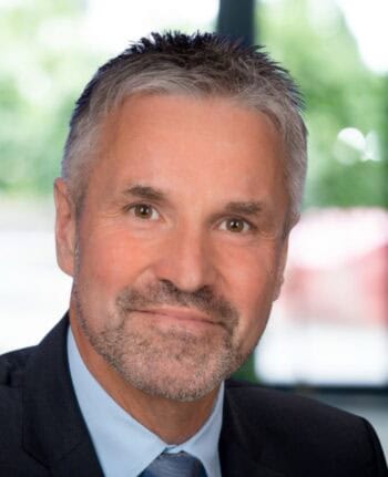 Joachim Dierig, Sopra Financial Technology, präsentiert Perspektiven für Banken im Bereich Crypto-backed Lending. Die steigende Zahl deutscher Krypto-Anleger unterstreicht die Notwendigkeit, Kredite auf Bitcoin-Basis zu integrieren.