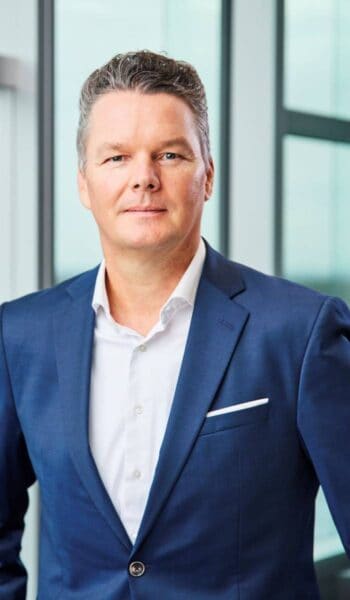 Tobias Keserbefasst sich mit Kernbanken