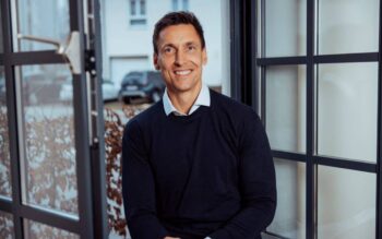 Mare Hojc ist Experte für KI-Sichtbarkeit.