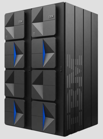 Der IBM z17 ist ein leistungsstarker Mainframe, der für kritische Workloads in Banken und Versicherungen konzipiert ist. Mit seiner modernen Architektur bietet er hohe Performance und Compliance, um den Anforderungen des digitalen Finanzsektors gerecht zu werden.