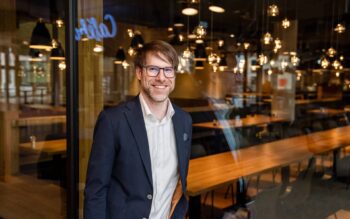 Dr. Michael Zimmer befasst sich mit Agentic AI.