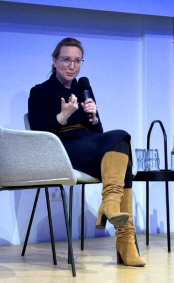 Dr. Alexandra Hachmeister, Director General Digital Euro bei der Deutschen Bundesbank, spricht während der Veranstaltung GFTN in Berlin. Sie thematisiert die Implementierung des digitalen Euros und dessen Bedeutung für die europäische Finanzinfrastruktur.