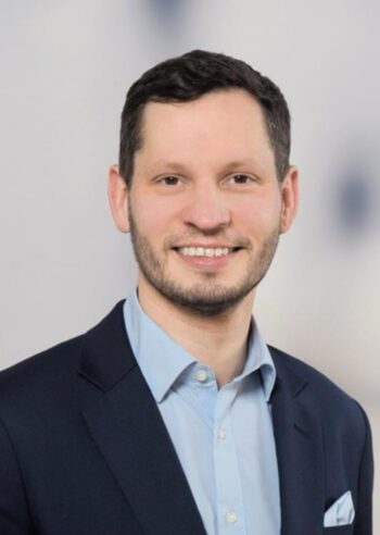 Thomas Klir, PwC, erklärt Post-Quanten-Sicherheit. Die Realität holt Kryptografie-Stacks in Kernbank- und Zahlungsverkehrssystemen ein. <q>PwC