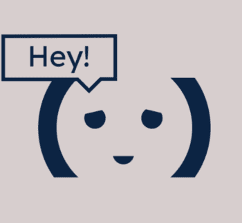Ein stilisiertes Gesicht mit einem neutralen Ausdruck und einer Sprechblase, die das Wort „Hey!“ enthält. Dieses visuelle Element könnte die Interaktion zwischen Alyza und den Nutzern symbolisieren, um den Kundenservice in Banken zu verbessern.