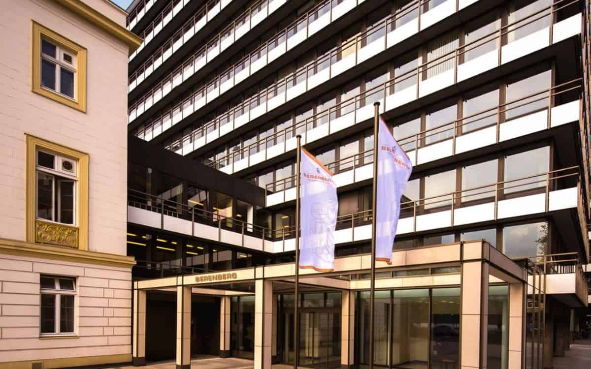Bankenaufsicht tauscht komplette Geschäftsführung der Berenberg Bank aus