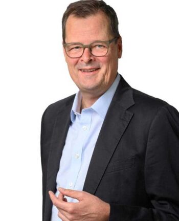 Joachim Wuermeling, Executive in Residence an der ESMT Berlin und ehem. Mitglied des Vorstands der Deutschen Bundesbank, diskutiert die Rolle von KI-Agenten im Kontext der aktuellen Entwicklungen in Blockchain und Finanztechnologien.