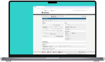 Auf einem Laptop-Bildschirm ist eine Benutzeroberfläche der Software Europace zu sehen. Die Anwendung dient der digitalen Baufinanzierung, die von Targobank und OLB entwickelt wird. Verschiedene Eingabefelder und Optionen sind sichtbar.