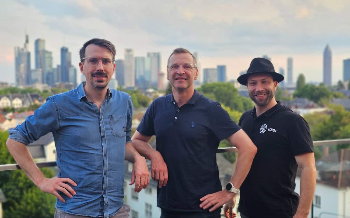 Die Lissi-Gründer, von links nach rechts: Sebastian Bickerle, Helge Michael und Adrian Doerk.